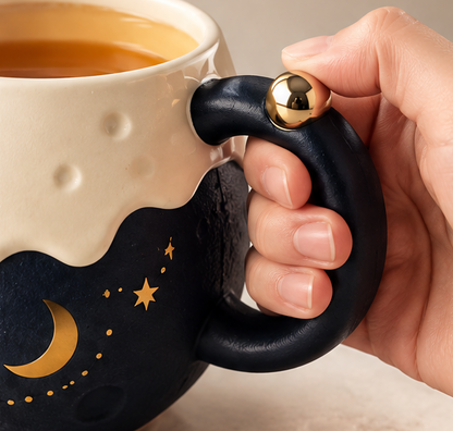 3D Moon Crater Ceramic Coffee Mug with Lid & Star Spoon – Cute Melting Dripping Glaze Celestial Tea Cup for Hot Chocolate, Milk & Coffee – Creative Astronomical Gift Set